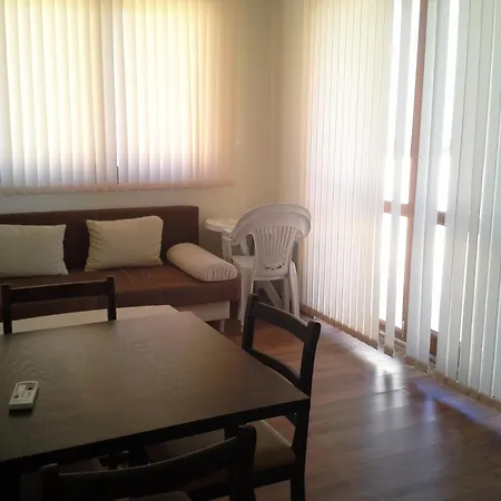 Apartment Oasis Kamchia *